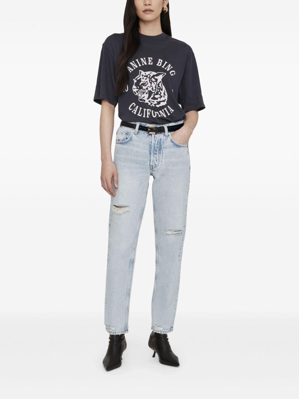 Avi T-shirt Product Image