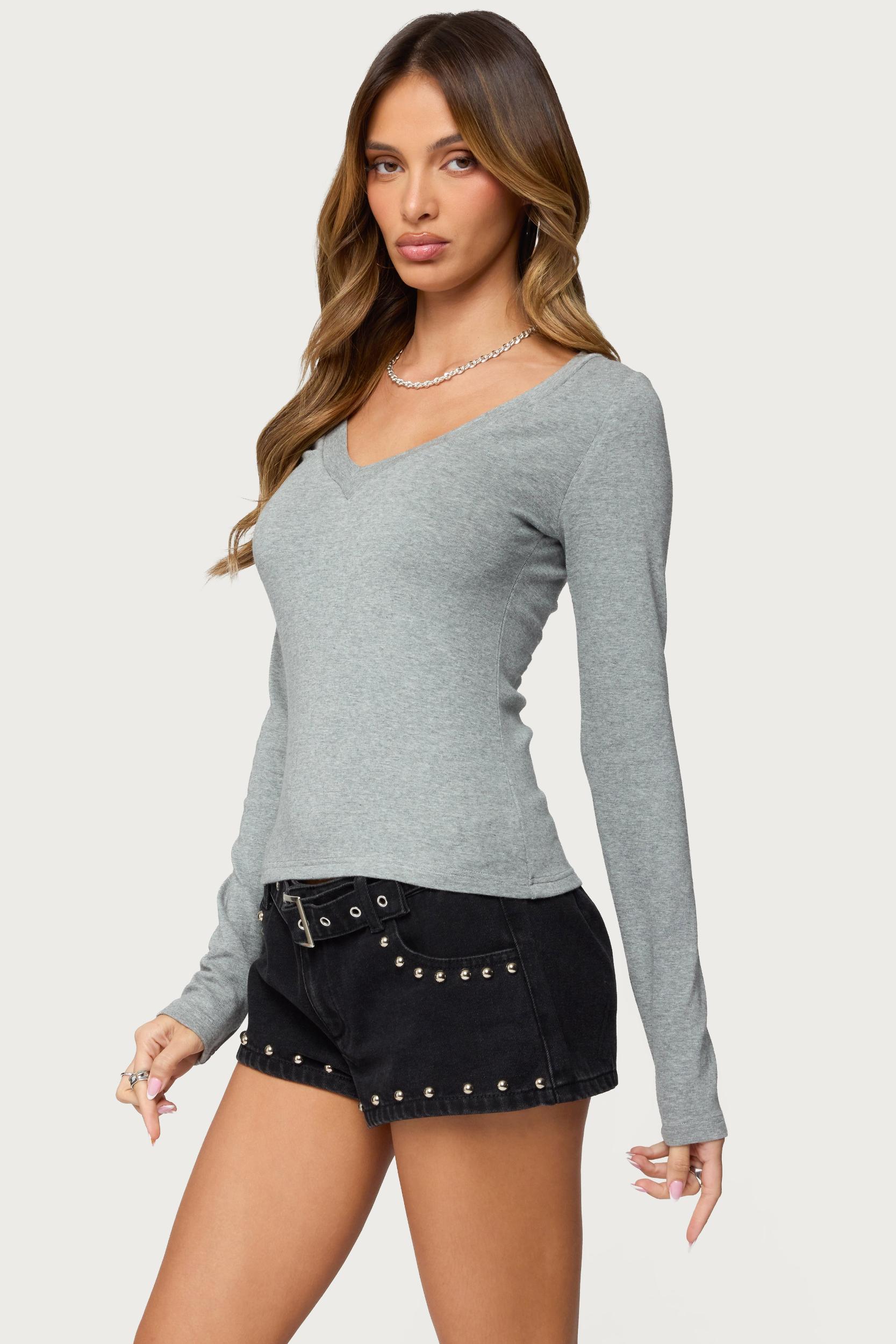 Larna V Neck Ribbed T Shirt Product Image