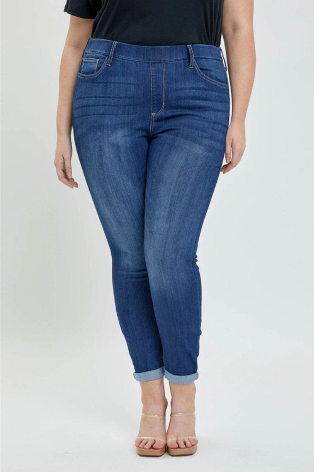 Plus Mid Rise Pull-On Crop Skinny with Rolled Hem Product Image