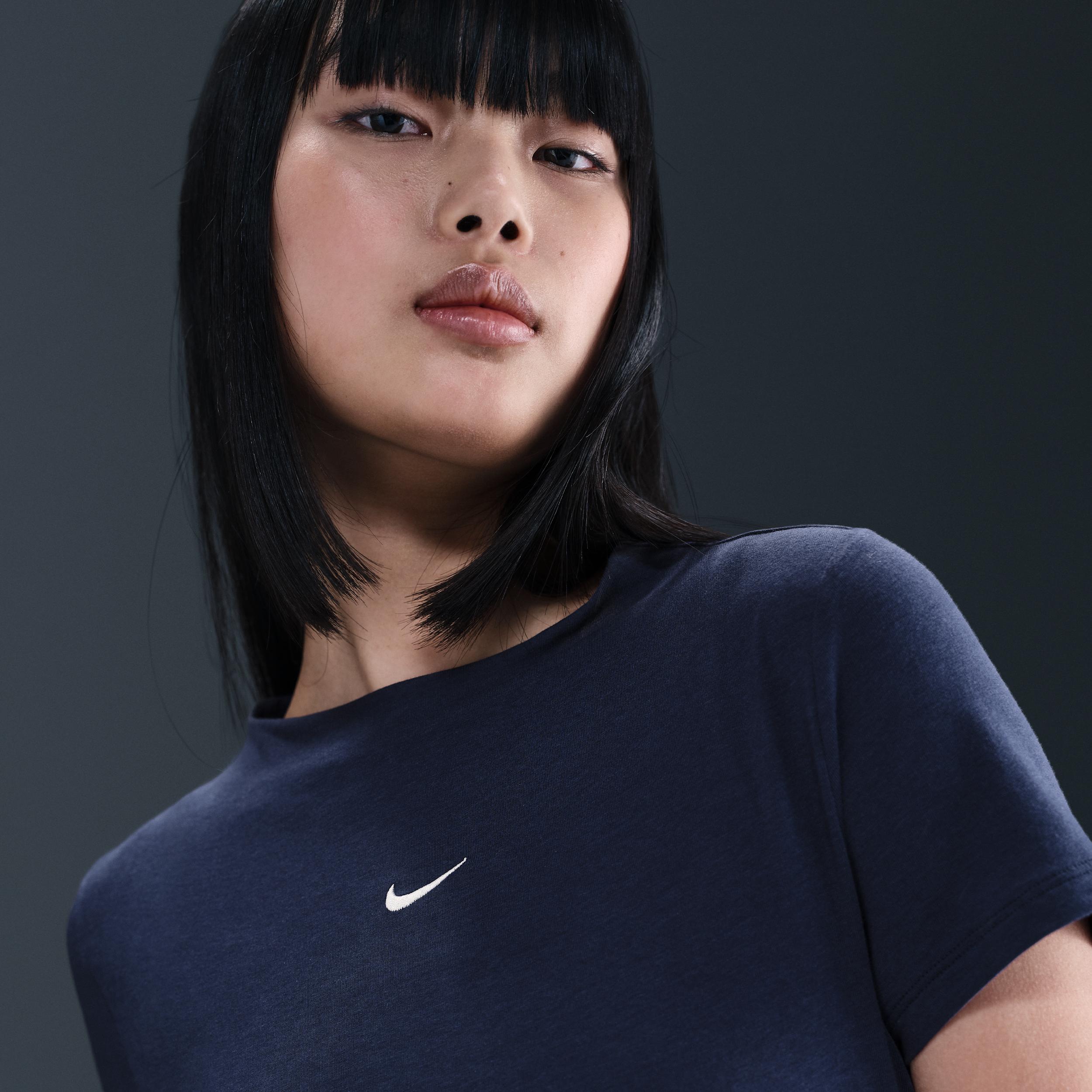 Womens Nike Sportswear Chill Knit Tight Short-Sleeve Mock-Neck Top | HV2401-051 Product Image