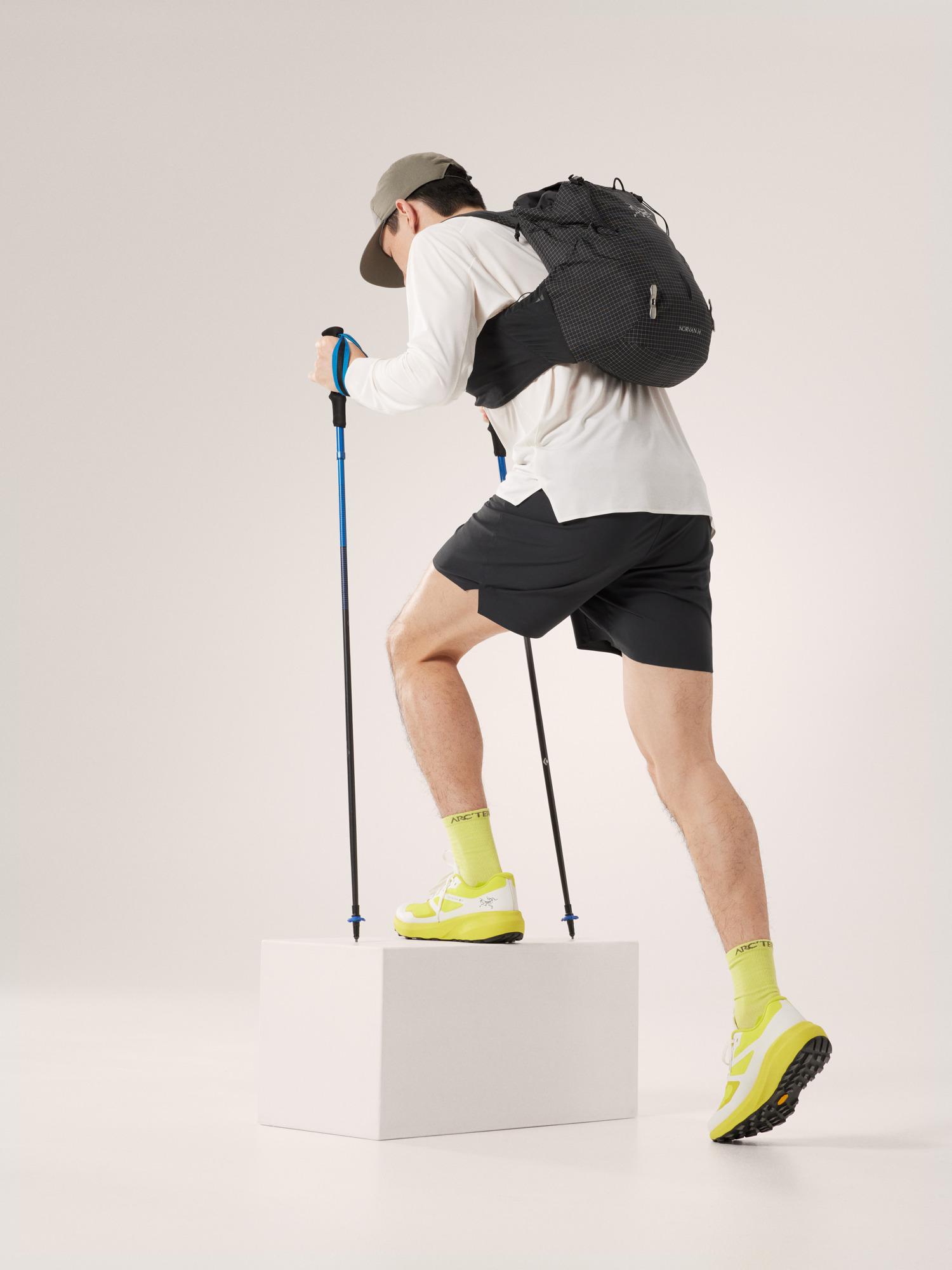 Norvan 14 Vest Product Image