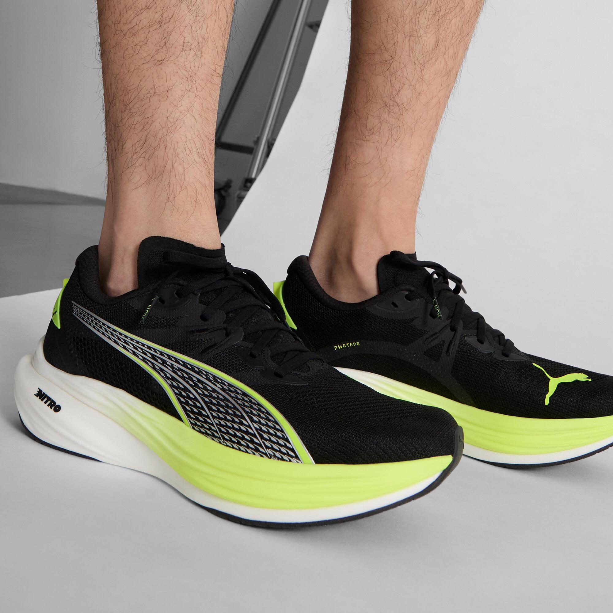 Deviate NITRO™ 3 WIDE Men's Running Shoes Product Image