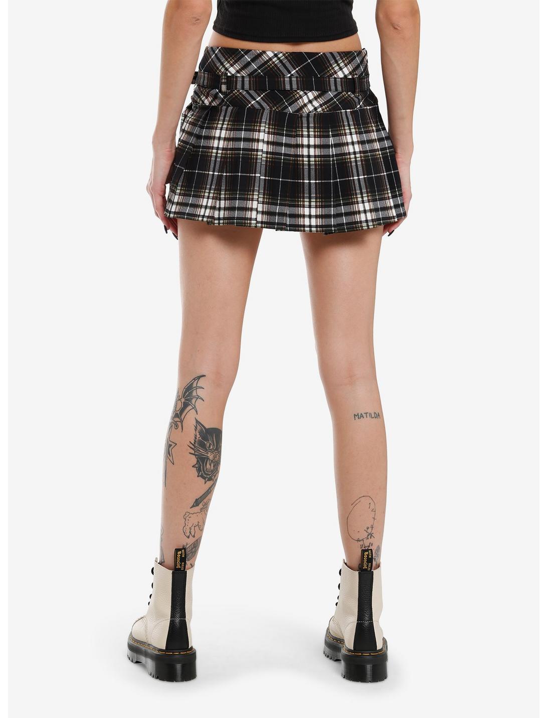 Black & Brown Plaid Pleated Skort Product Image