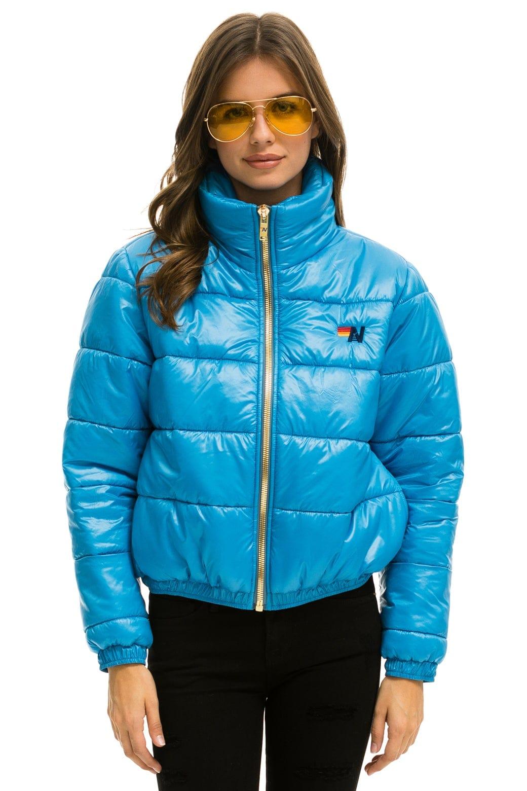 BOLT LUXE APRES PUFFER JACKET - GLOSSY OCEAN Female Product Image