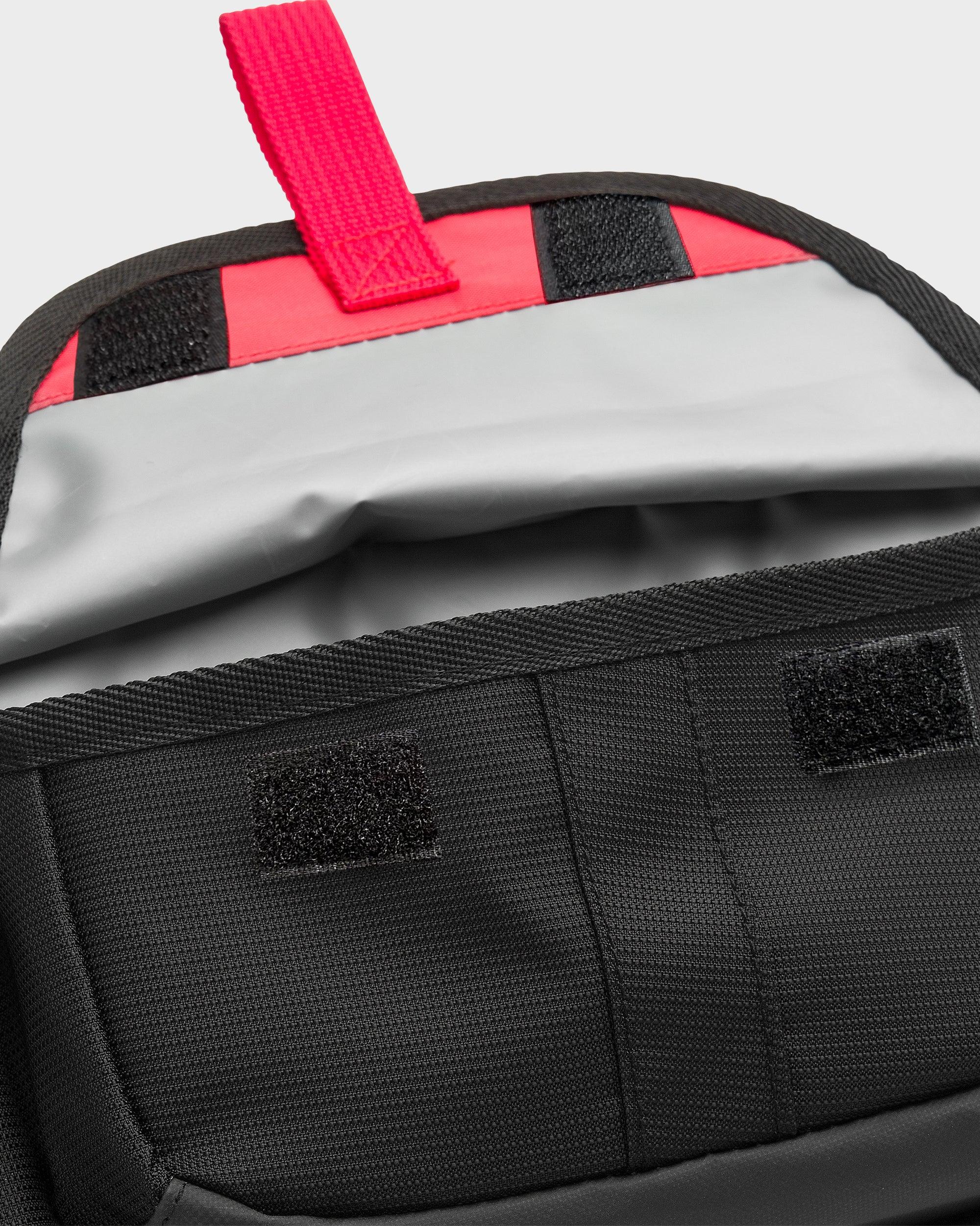 Enlisted Waistpack - Black Male Product Image