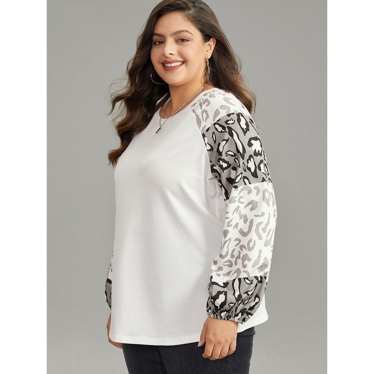 Plus Size Leopard Patchwork Contrast Lantern Sleeve Sweatshirt White Women Casual Elastic cuffs Leopard Round Neck Dailywear T-shirts BloomChic 10/M Product Image