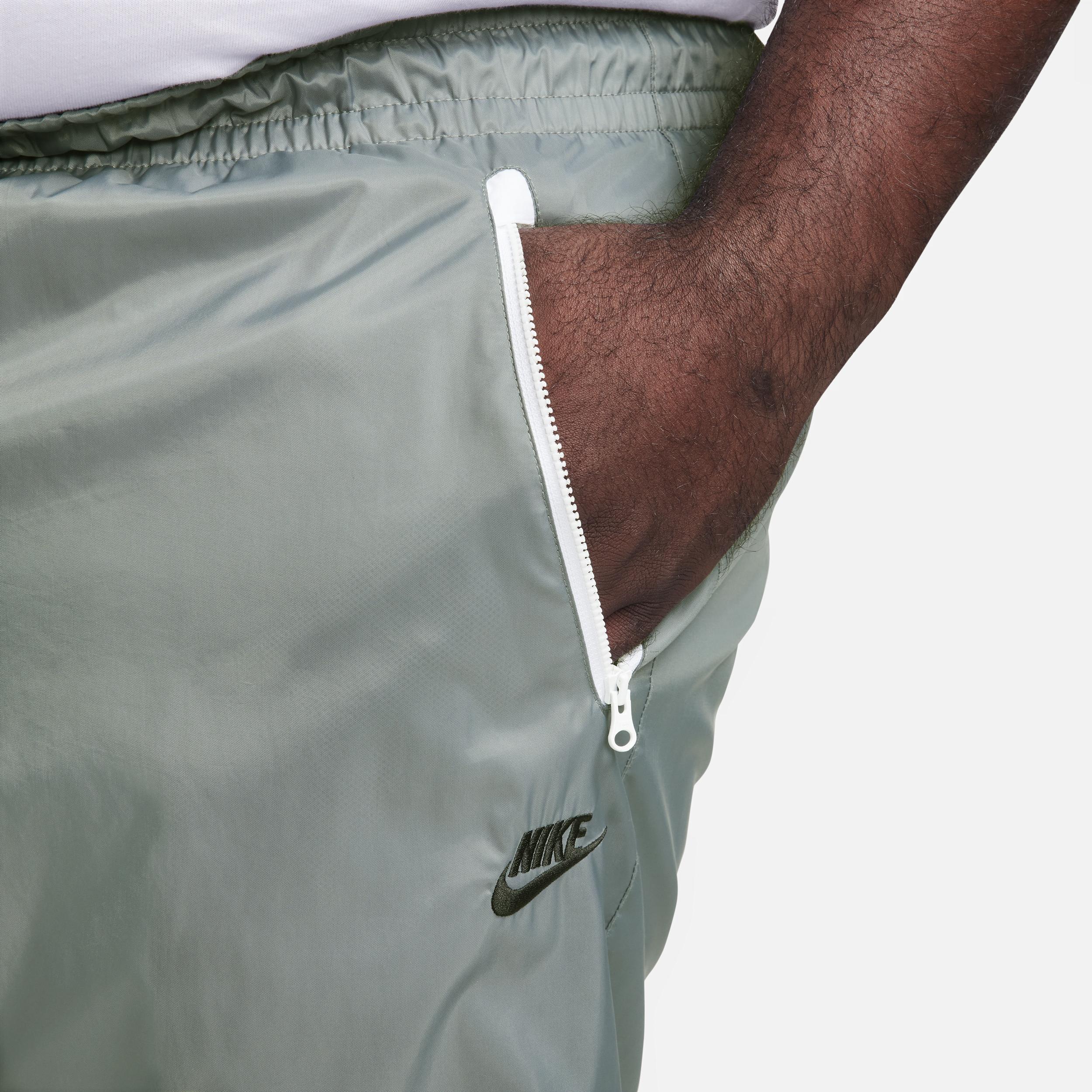 Nike Men's Windrunner Woven Lined Pants Product Image