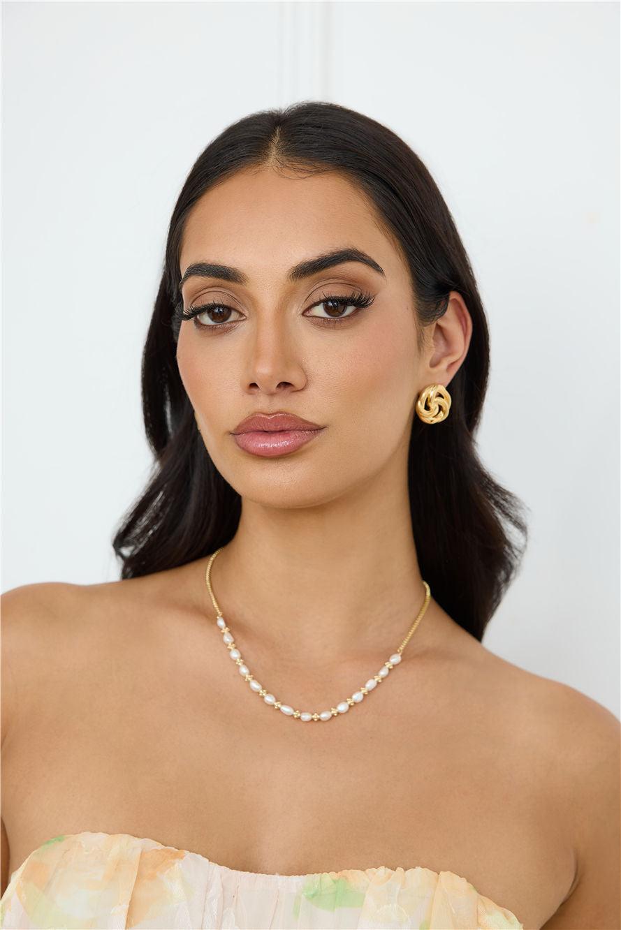 Exotic Touch Earrings Gold Product Image