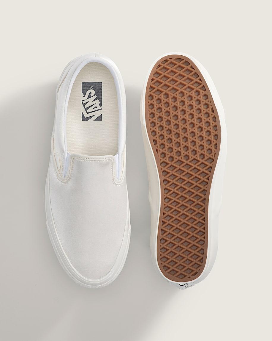Premium Classic Slip-On Shoe in Egret White| Vans US Product Image