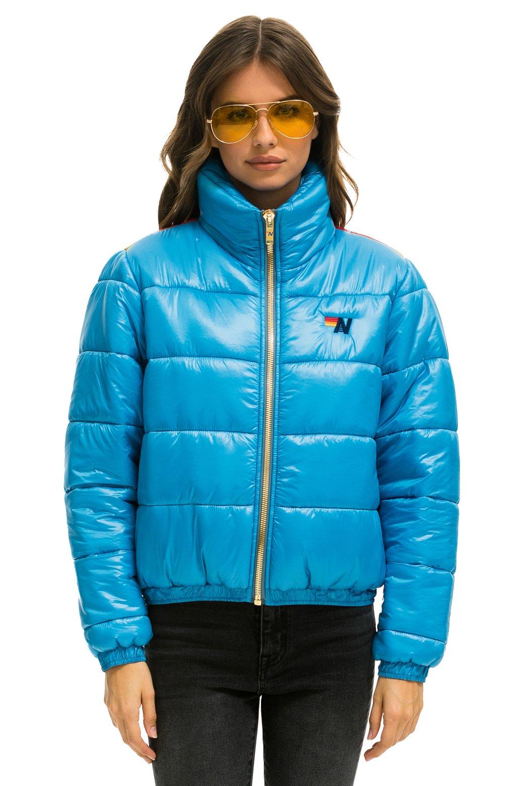 SUNBURST APRES PUFFER JACKET - GLOSSY OCEAN Female Product Image