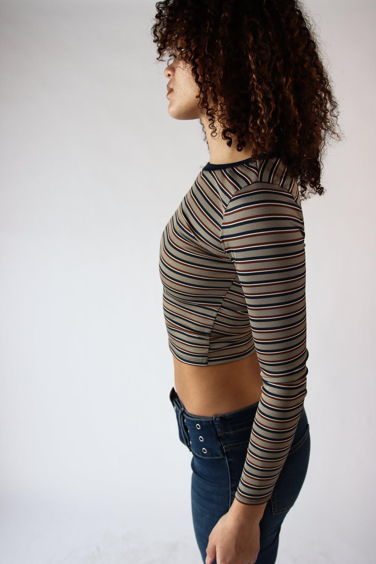 Low Rise Bootcut Belted Jeans Product Image