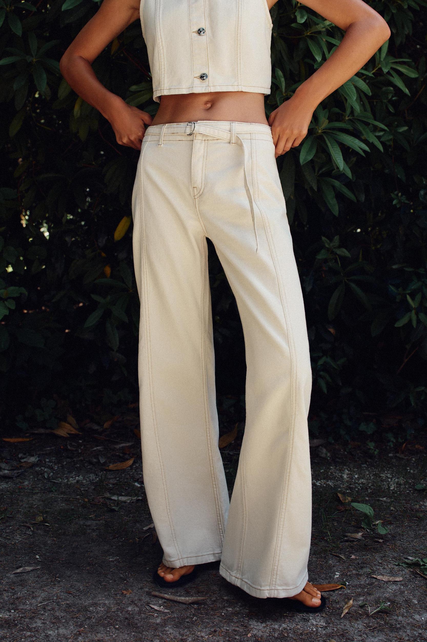Z1975 HIGH-WAISTED BOOTCUT BELTED JEANS Product Image