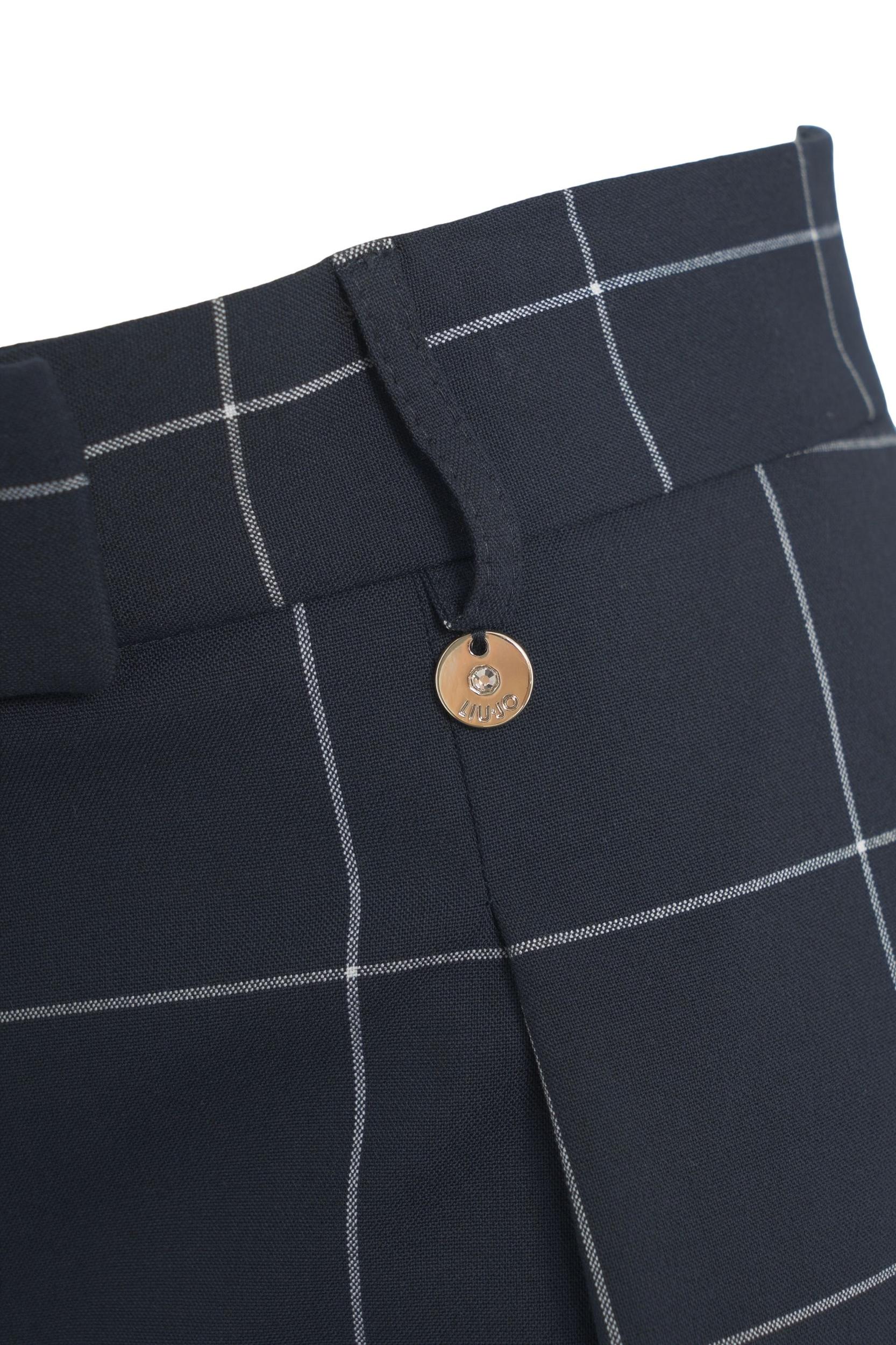 Pleated bermuda Product Image