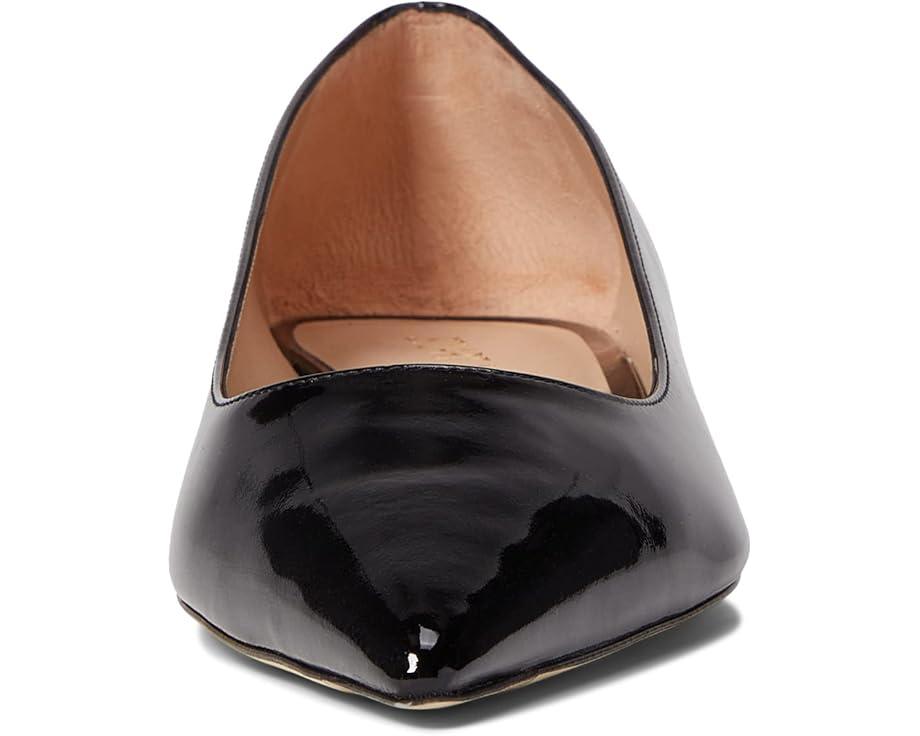 Sovinnie Flat Product Image