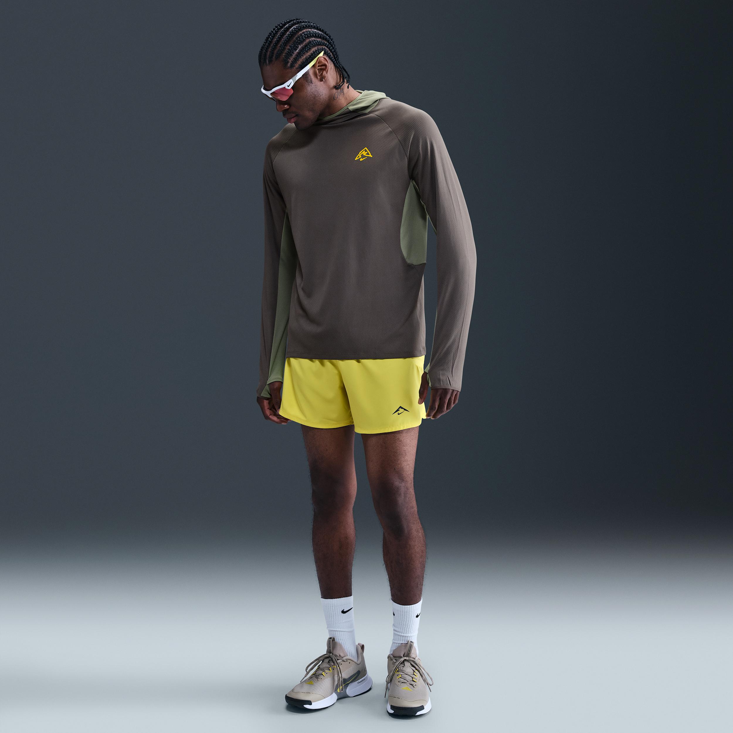 Nike Men's Dri-FIT UV Hooded Running Top Product Image