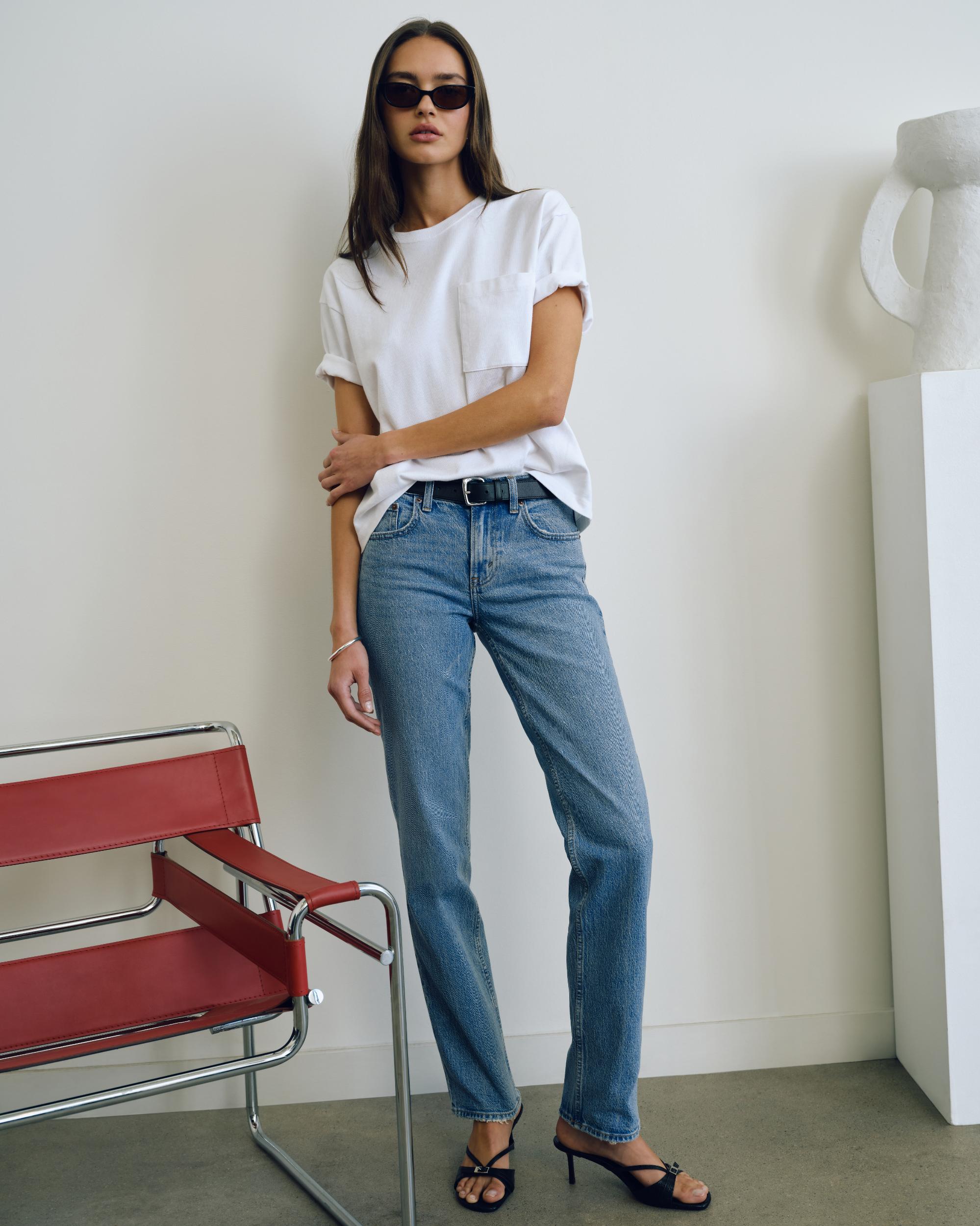 Mid Rise 90s Straight Jean Product Image