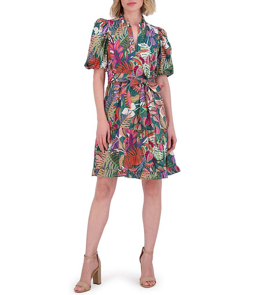 Vince Camuto- V Neck Short Sleeve A-Line Dress Product Image