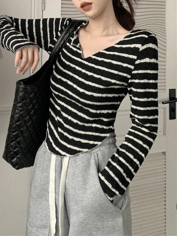 Texture Striped Knit Crop Top Product Image