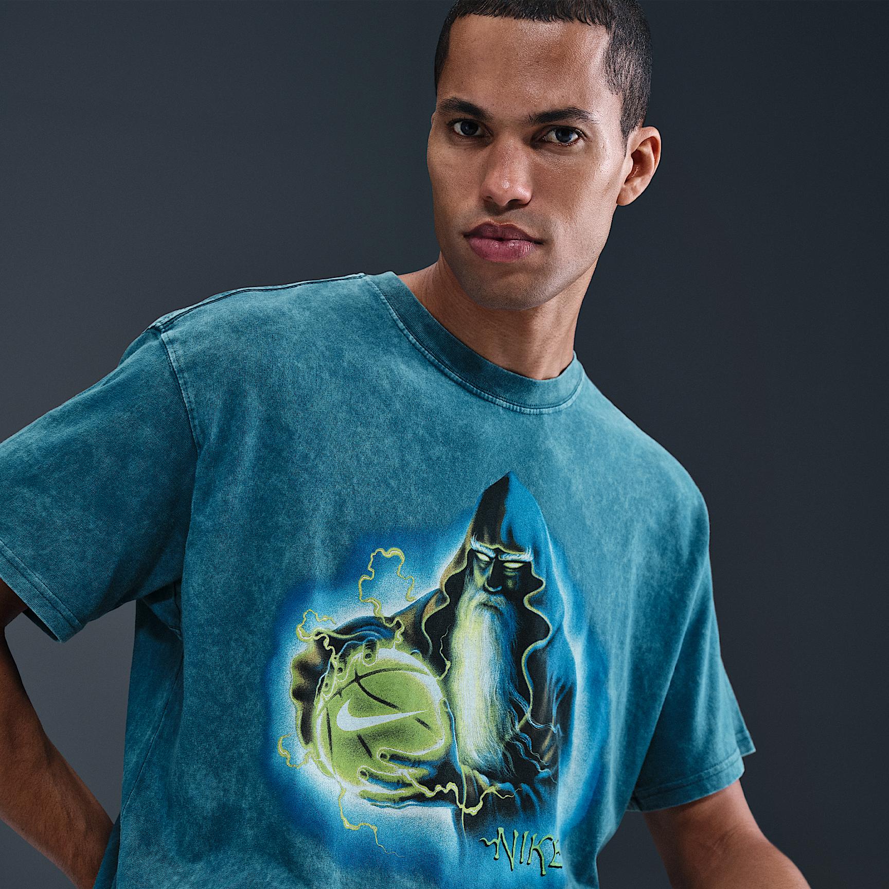 Nike Men's Basketball T-Shirt Product Image
