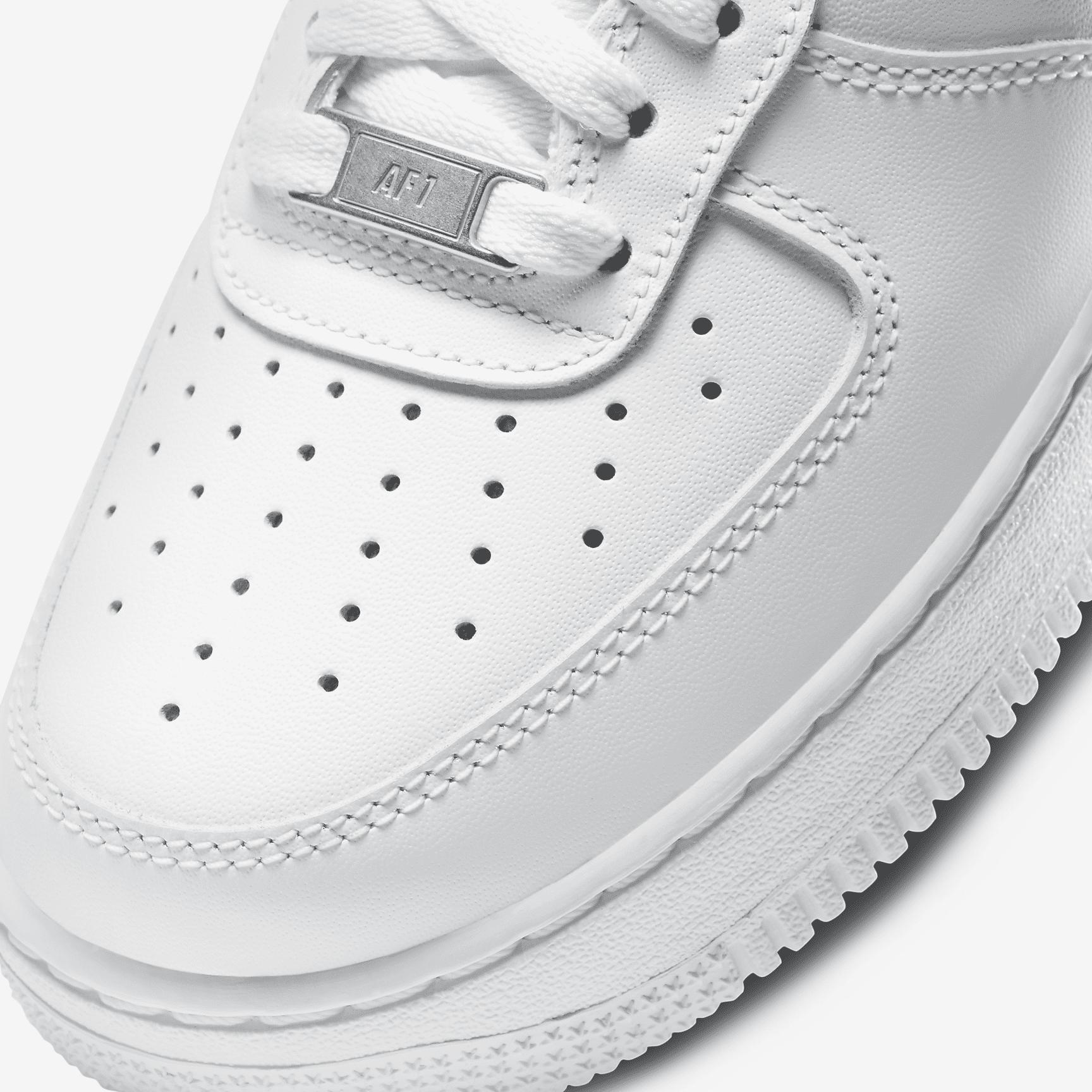 Nike Womens Air Force 1 07 Shoes | DD8959-100 Product Image