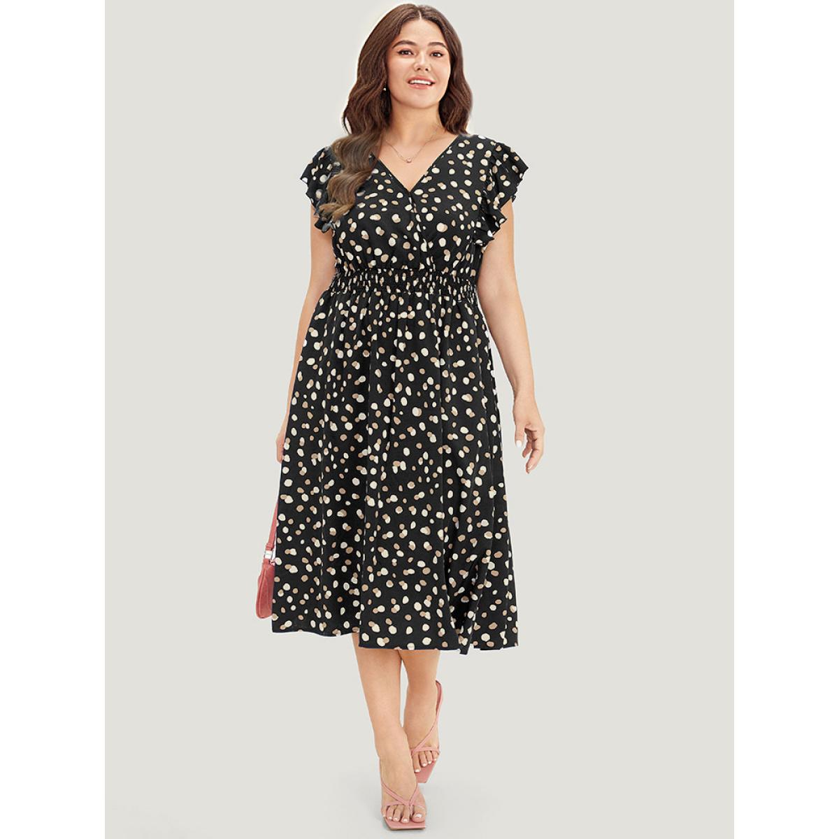 Plus Size Allover Print Pocket Wrap Flutter Cap Sleeve Dress Black Women Office Wrap V-neck Sleeveless Curvy Midi Dress BloomChic 30/6X Product Image