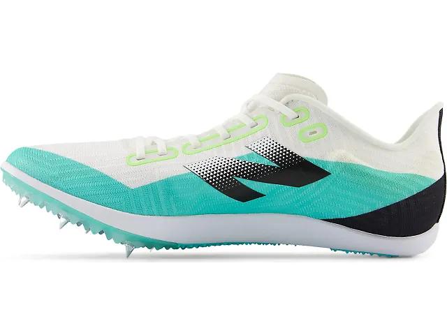 Women's | New Balance FuelCell MD500 v9 Product Image