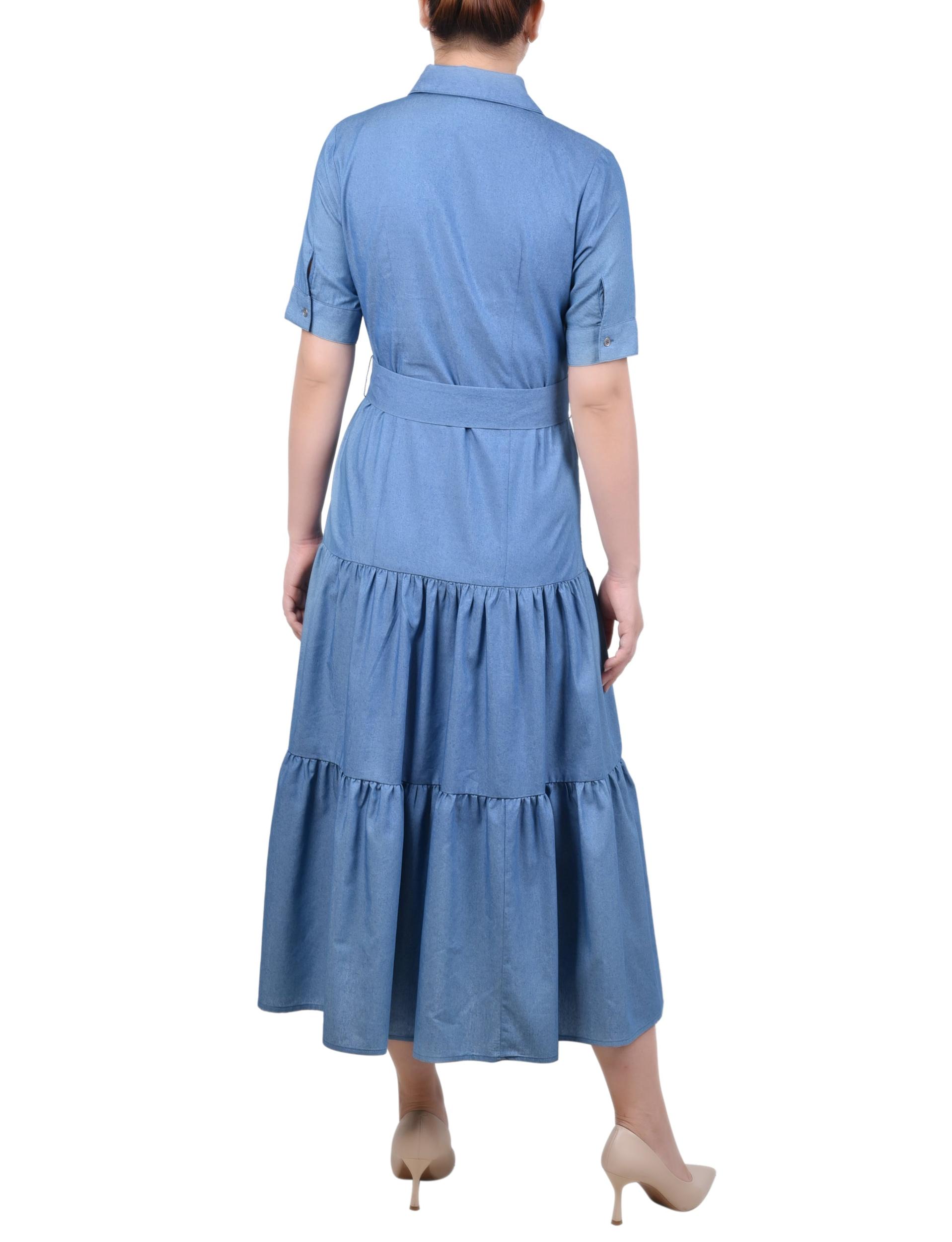 Med Denim Short Sleeve Belted Chambray Dress Product Image