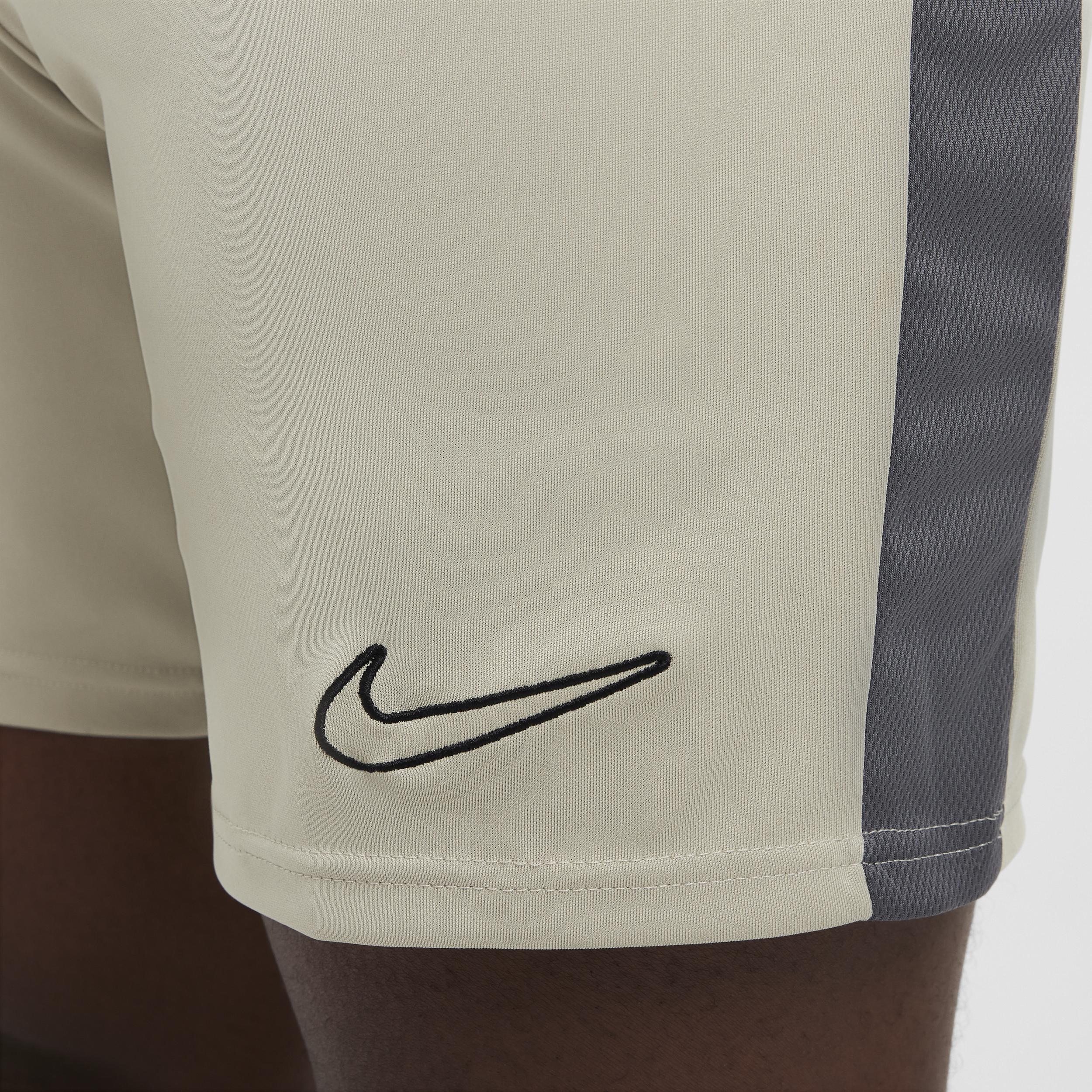 Nike Dri-FIT Academy Men's Dri-FIT Soccer Shorts Product Image