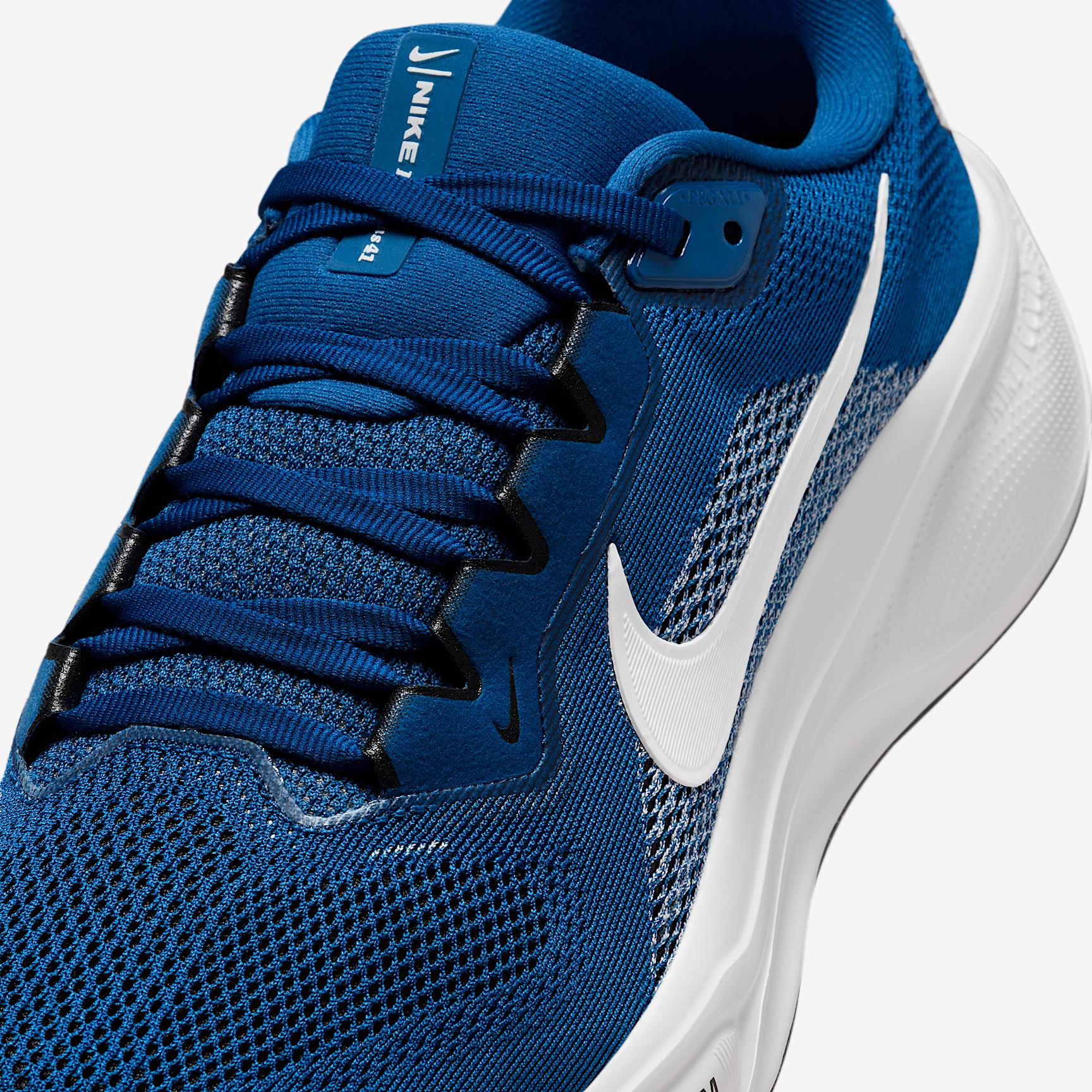 Indianapolis Colts Pegasus 41 Nike Men's NFL Road Running Shoes Product Image