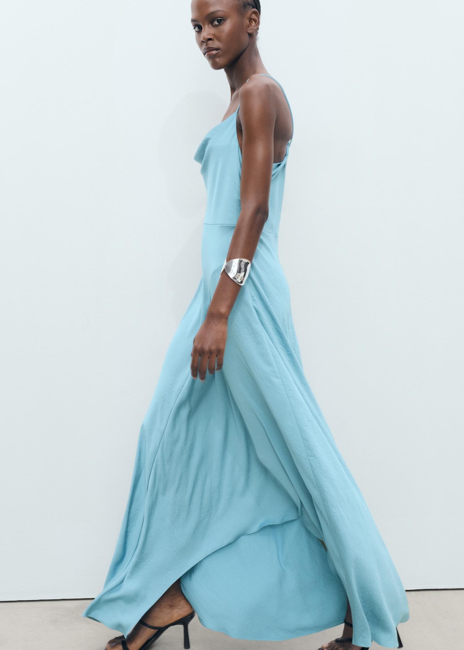 Asymmetrical wrinkled-effect dress - Women | MANGO USA Product Image