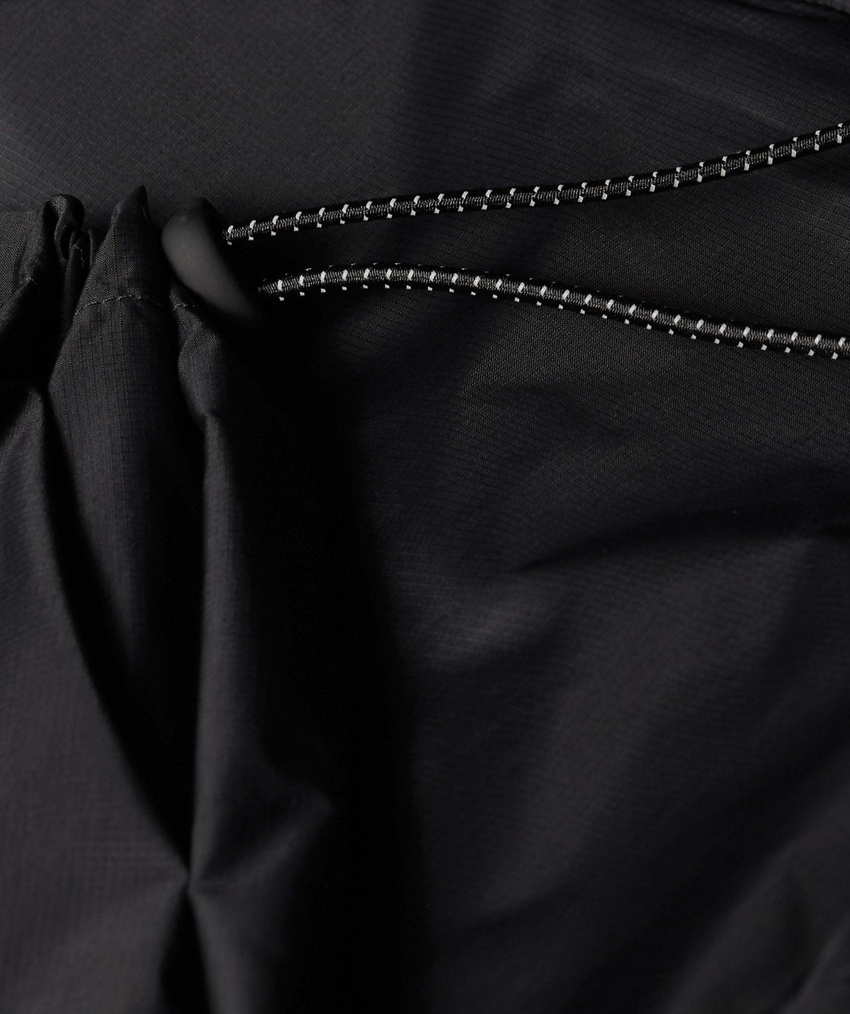 Running Windbreaker Product Image