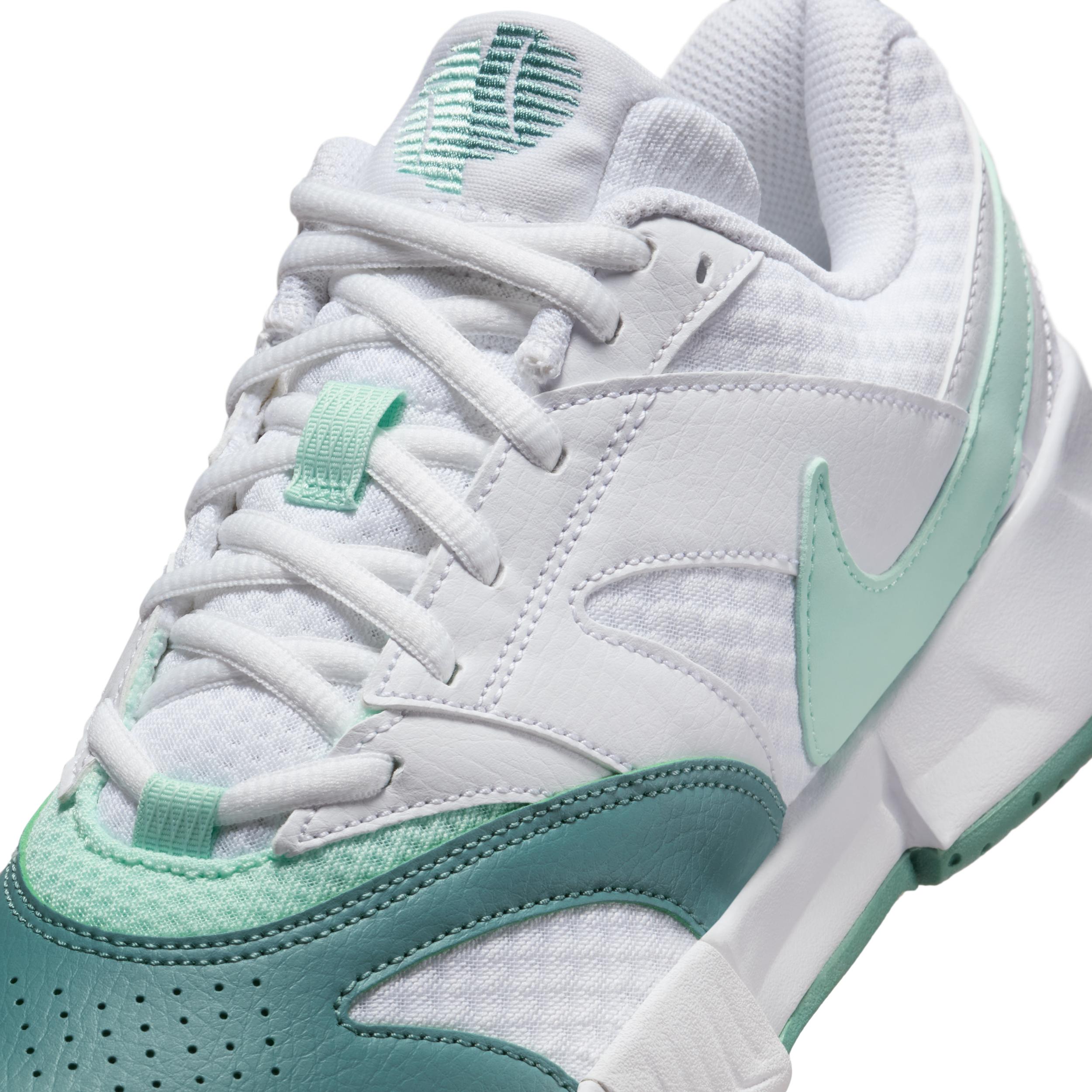 Nike Women's Court Lite 4 Tennis Shoes Product Image