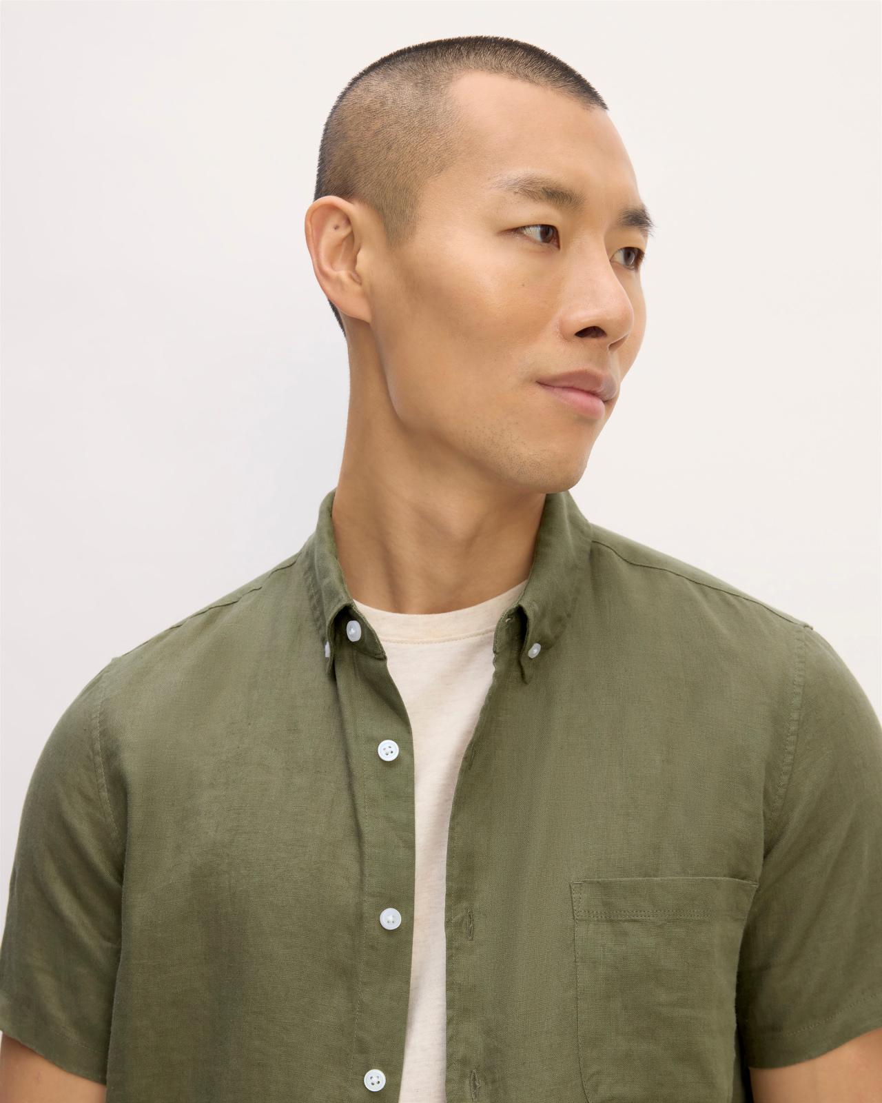 Mens Classic Short-Sleeve Shirt in Linen by Everlane Product Image