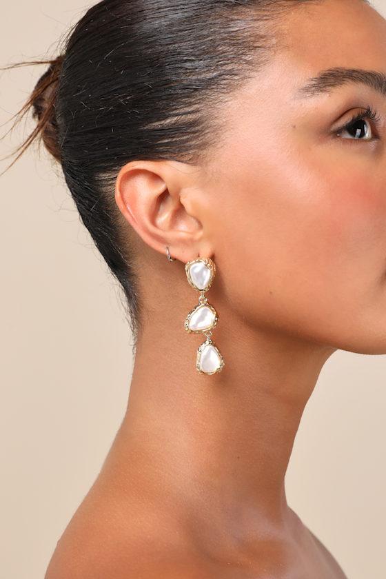 Heights Gold Pearl Drop Earrings Product Image