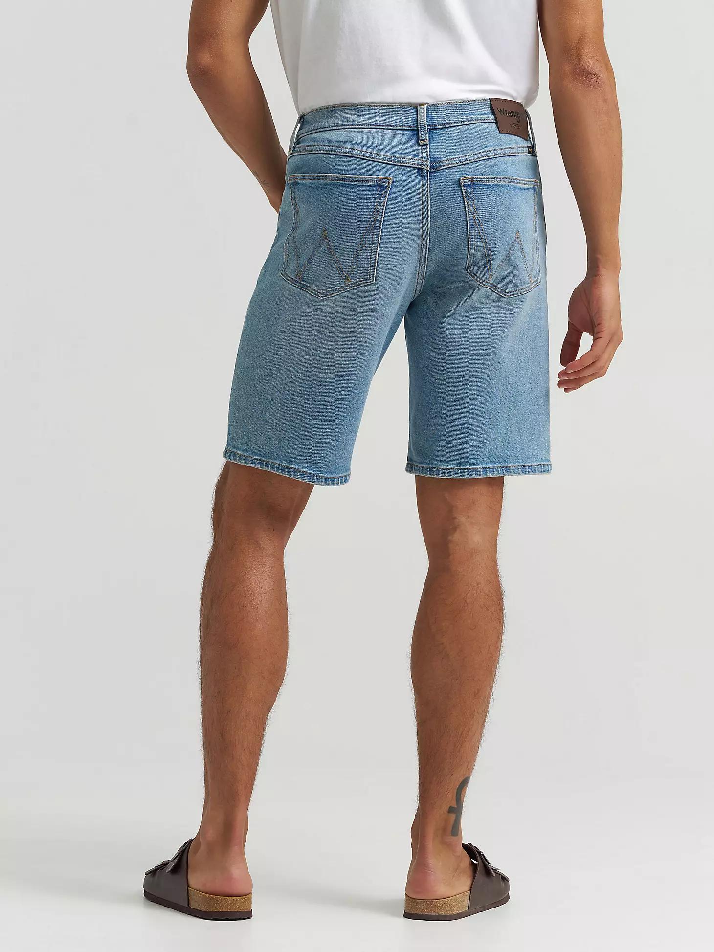 Men's Free To Stretch™ Denim Short | Men's SHORTS | Wrangler® Product Image