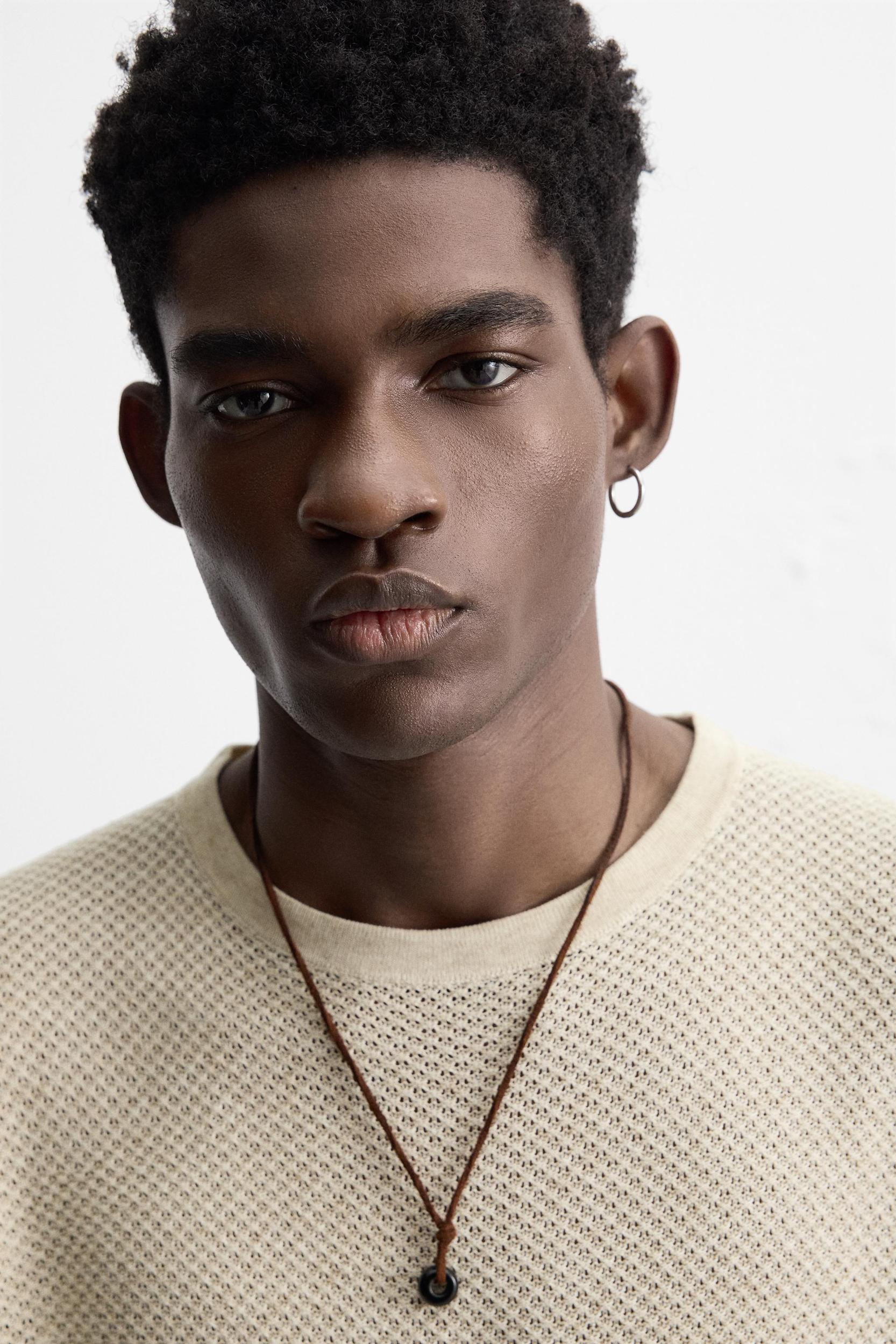 TEXTURED KNIT T-SHIRT Product Image