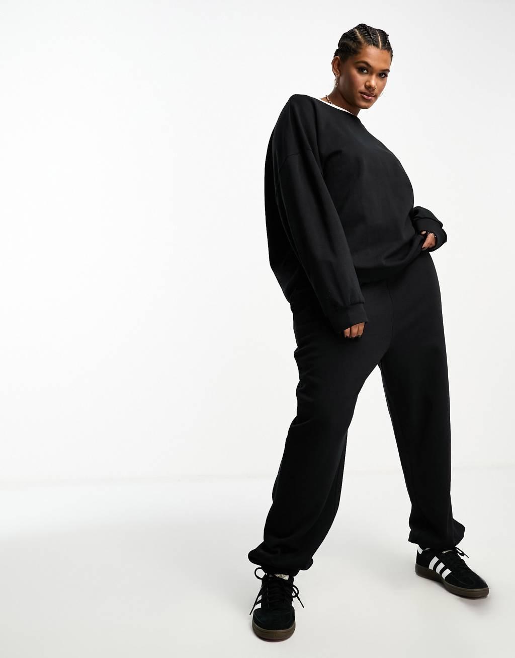ASOS DESIGN Curve ultimate oversized sweatshirt in black Product Image