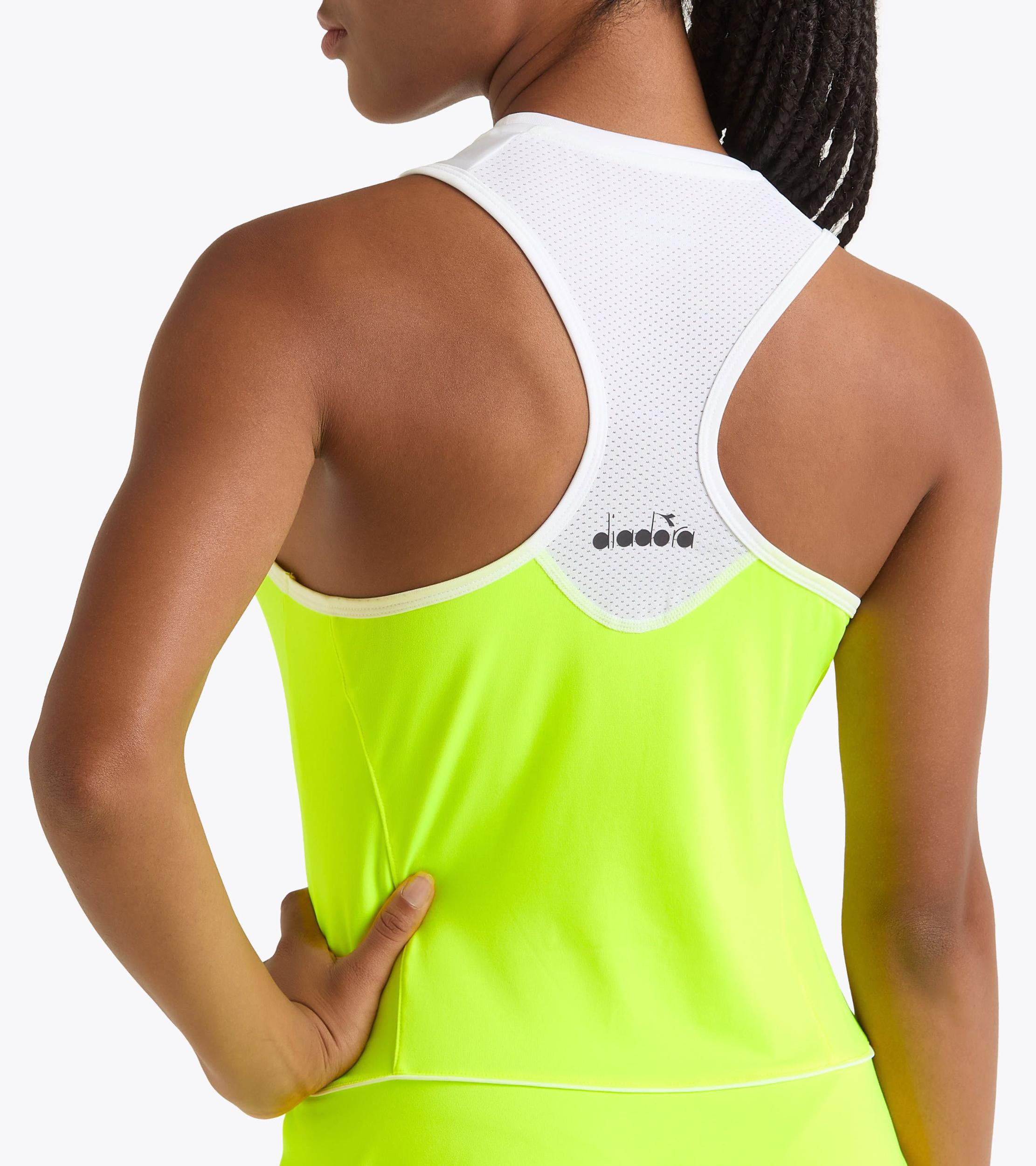 L. DRESS COURT Product Image