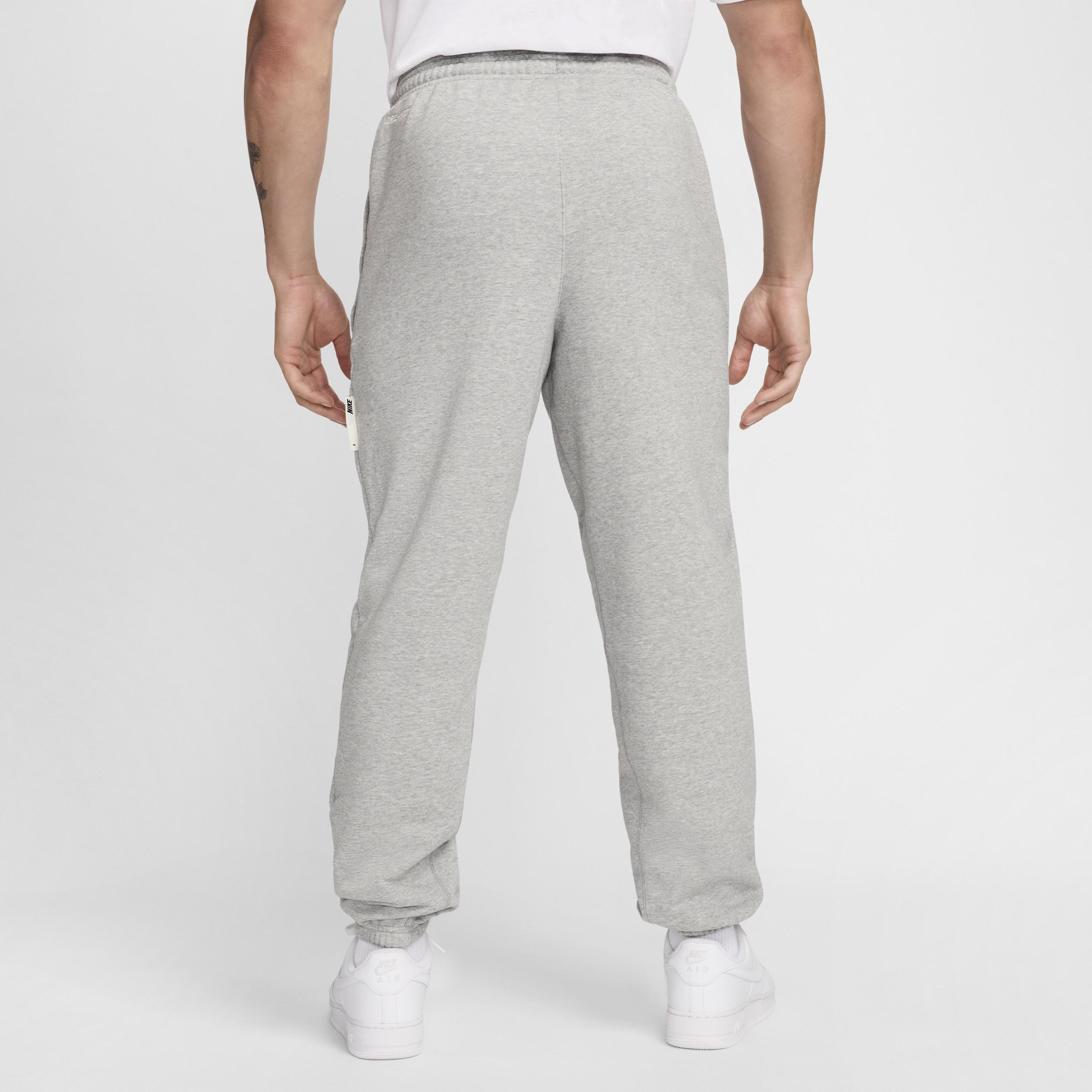 Nike Standard Issue Men's Dri-FIT Basketball Pants Product Image