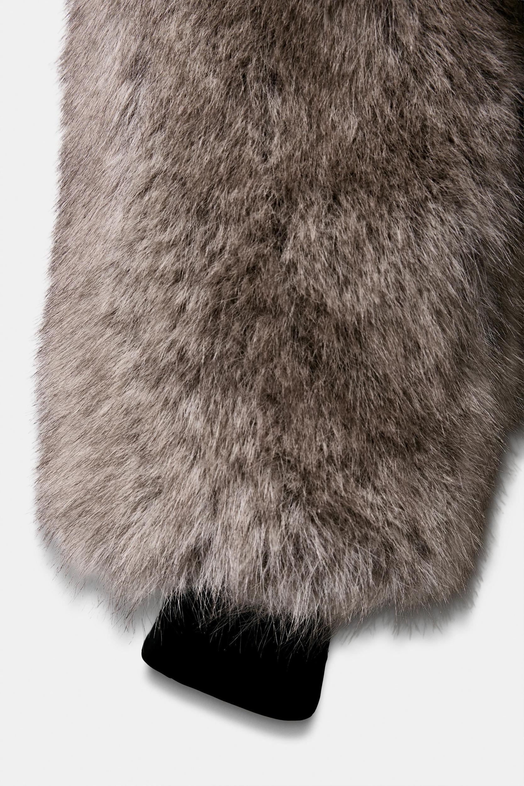 SHORT COAT WITH FAUX FUR HOOD HEIQ XREFLEX™ TECHNOLOGY SKI COLLECTION Product Image