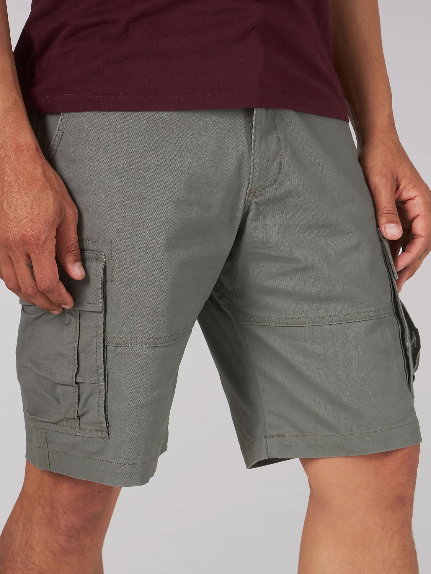 Men's Extreme Motion Carolina Cargo Short | Men's Shorts | Lee® Product Image