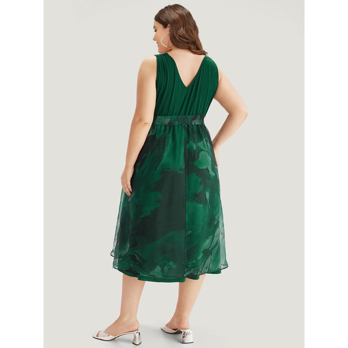 Plus Size Floral Print Belted Patchwork Pocket Tank Dress Green Women Glamour Wrap Overlap Collar Sleeveless Curvy Midi Dress BloomChic 14-16/1X Product Image