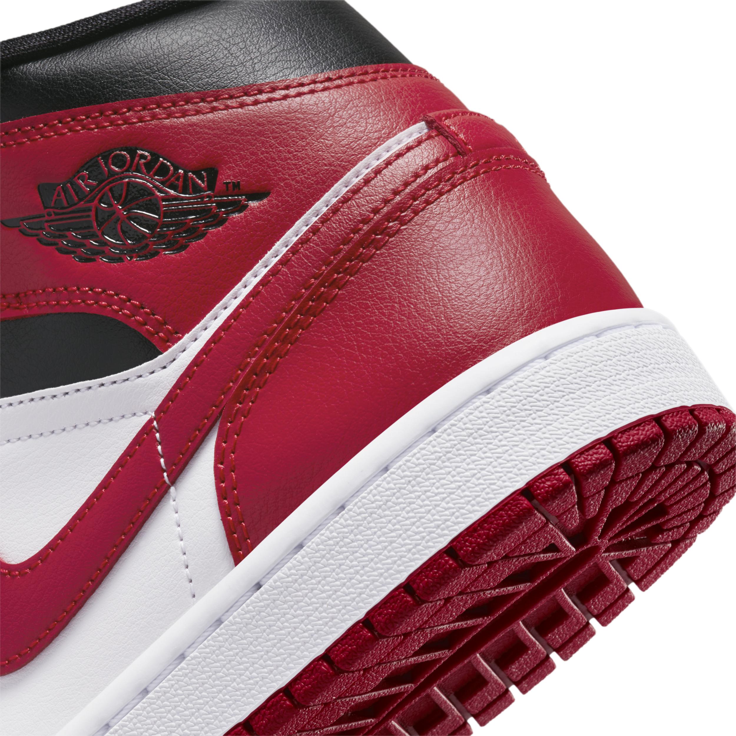 Air Jordan 1 Mid Women's Shoes Product Image