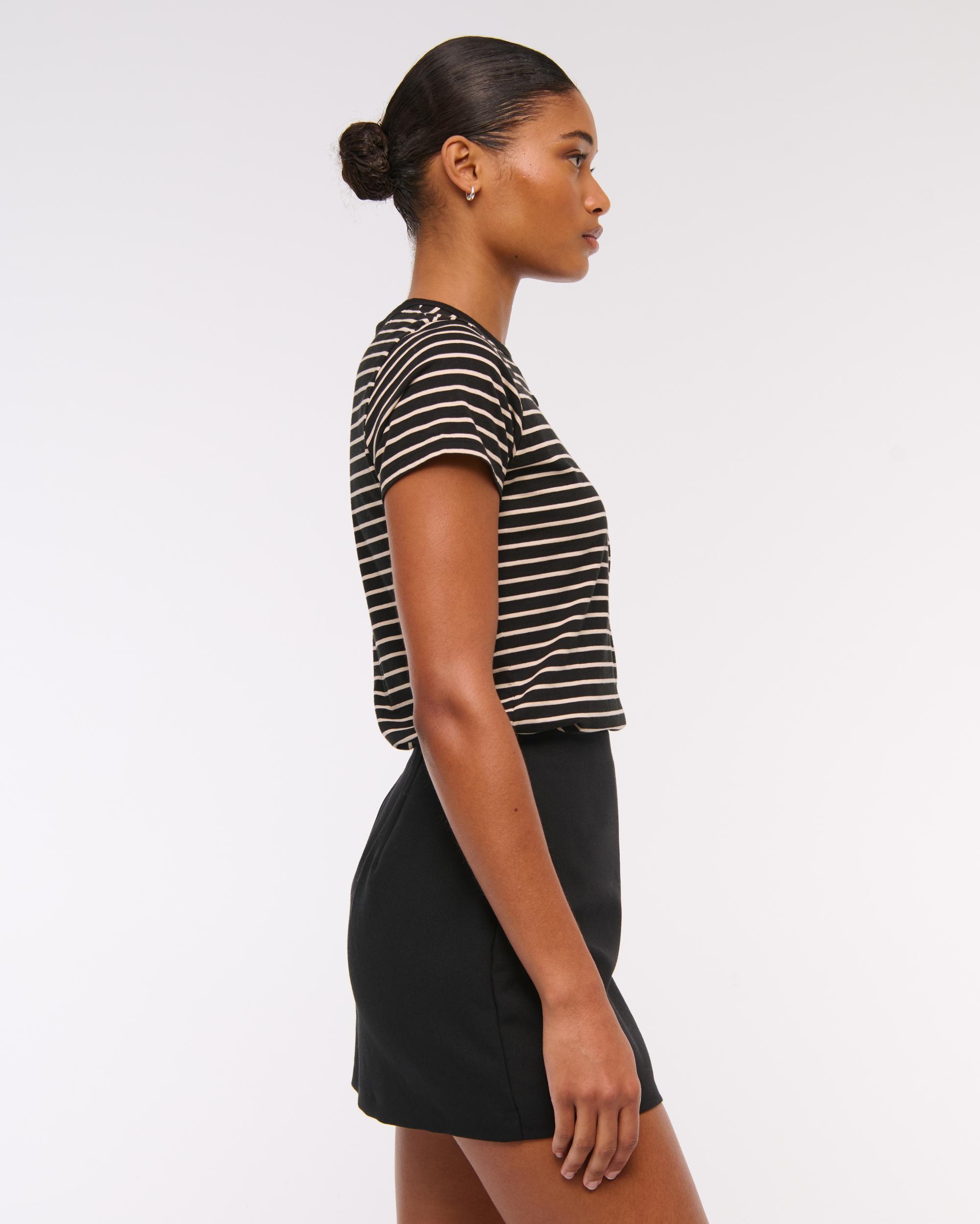 The A&F Scarlett Curve Love Mini Skort Product Image