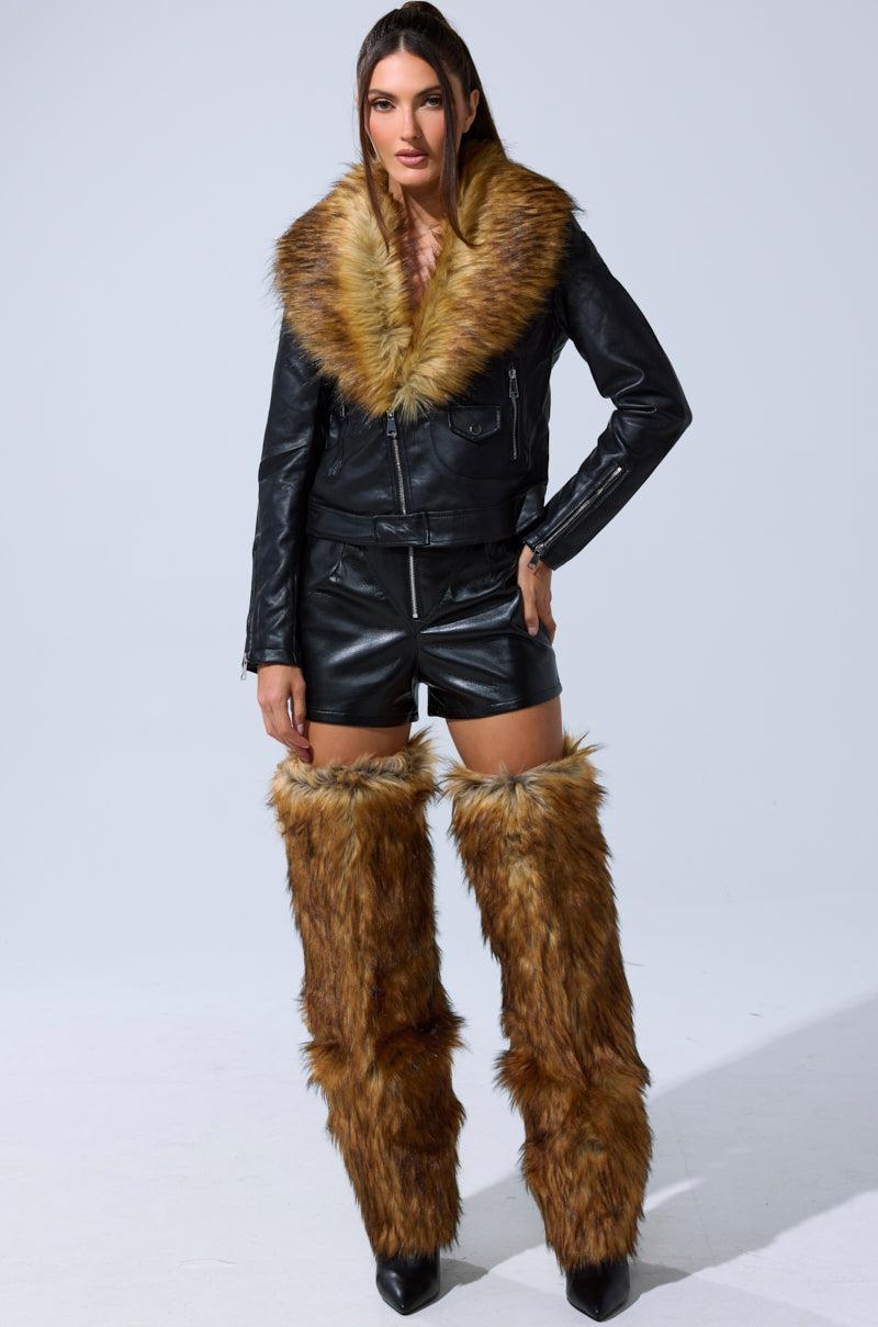 AUSSY FUR COLLAR MOTO Product Image