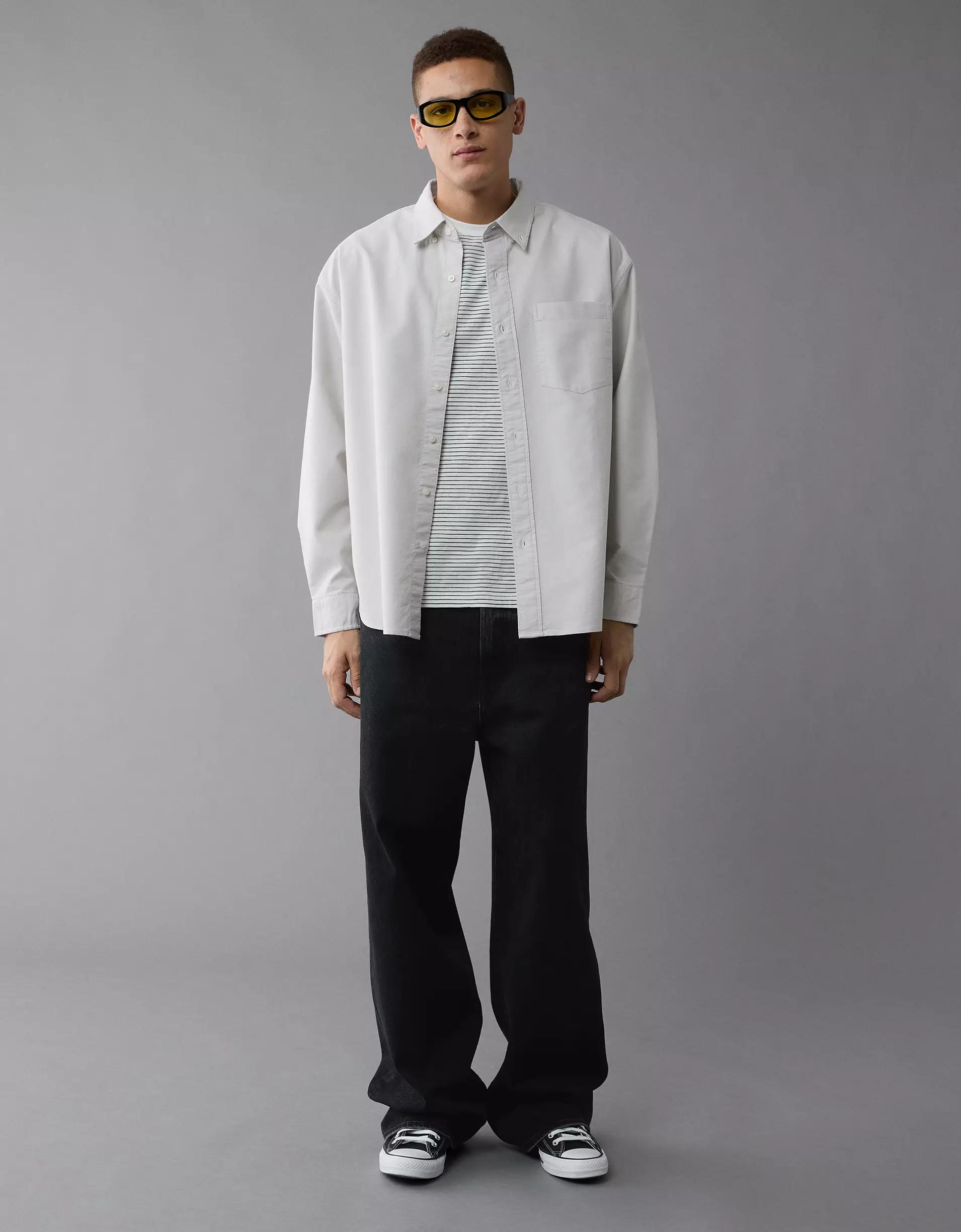 AE Everyday Relaxed Oxford Button-Up Shirt Product Image
