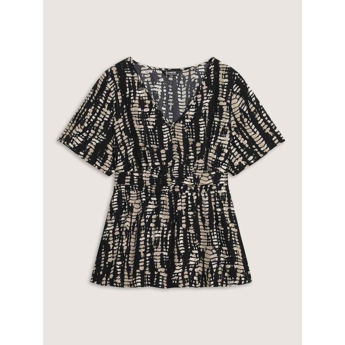 Plus Size Black Abstract Print Cinched Waist Blouse Women Short sleeve V-neck Everyday-Elegant Blouses BloomChic 10/M Product Image