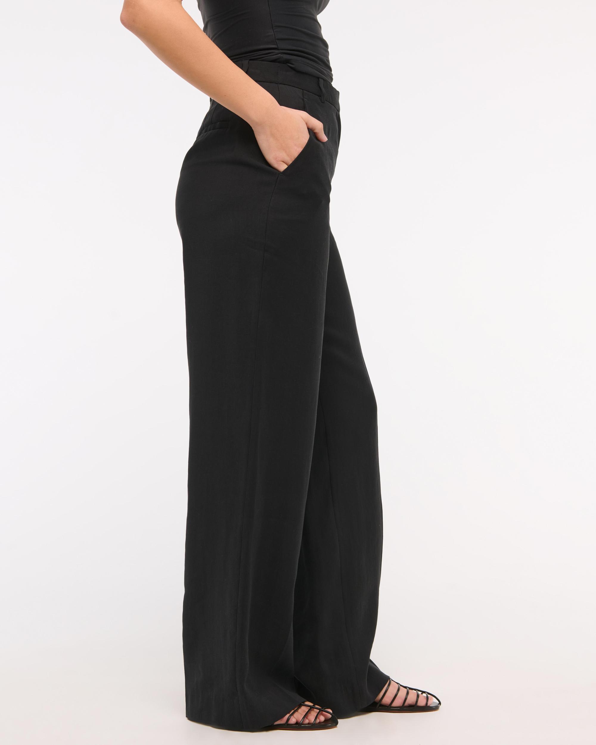 Curve Love Drapey Tailored Wide Leg Pant Product Image