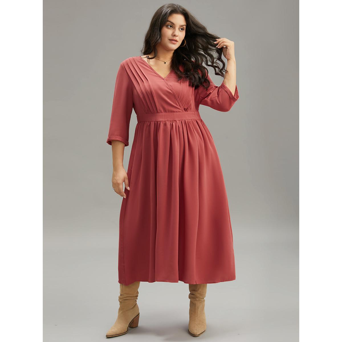 Plus Size Plain Pleated Gathered Wrap Pocket Dress OrangeRed Women Casual Gathered V-neck Elbow-length sleeve Curvy Midi Dress BloomChic 14-16/1X Product Image