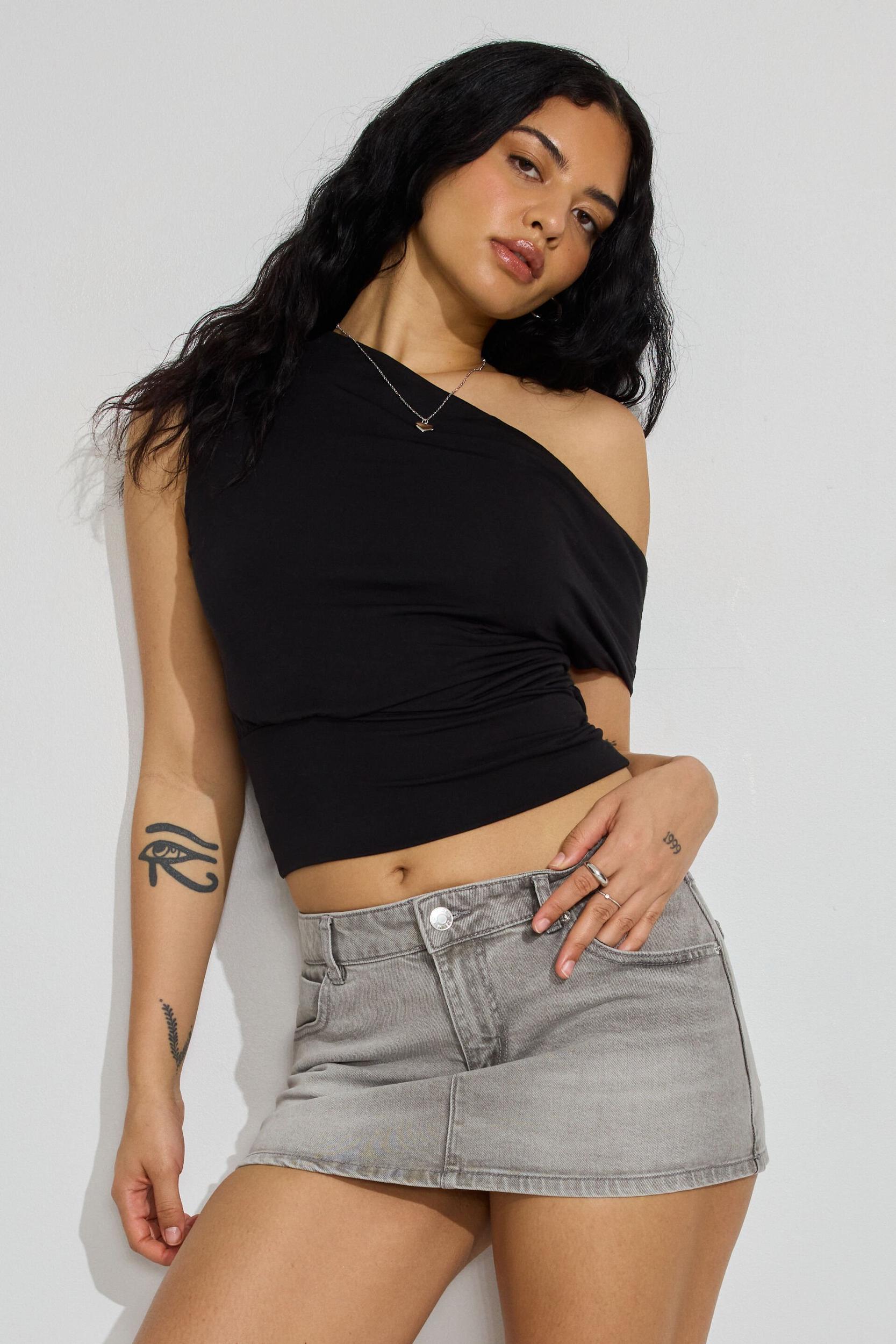 Off Shoulder Band Top Product Image